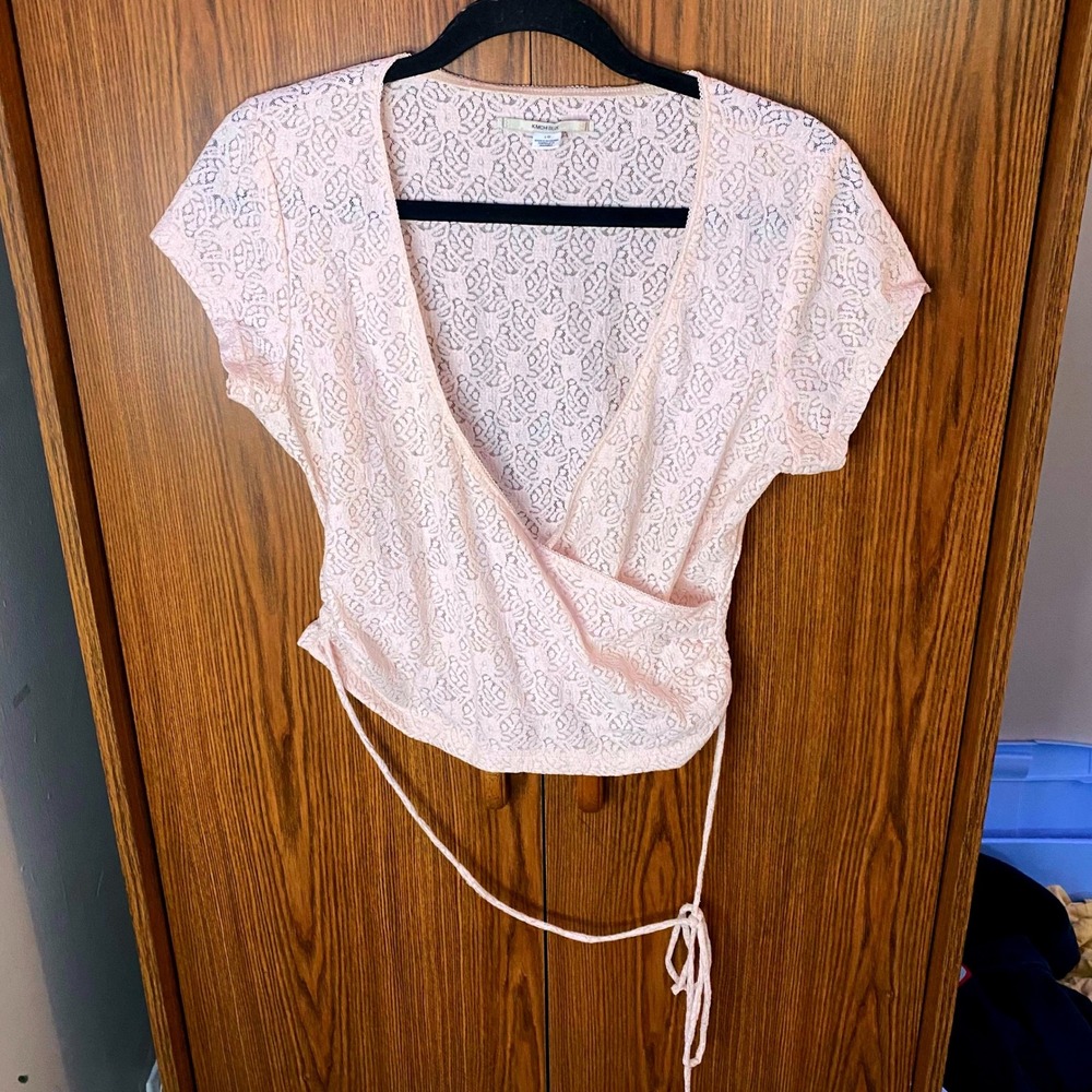 Kimchi Blue Wrap Top Womens Large Pink Lace Short Sleeve Surplice Tie Side VNeck